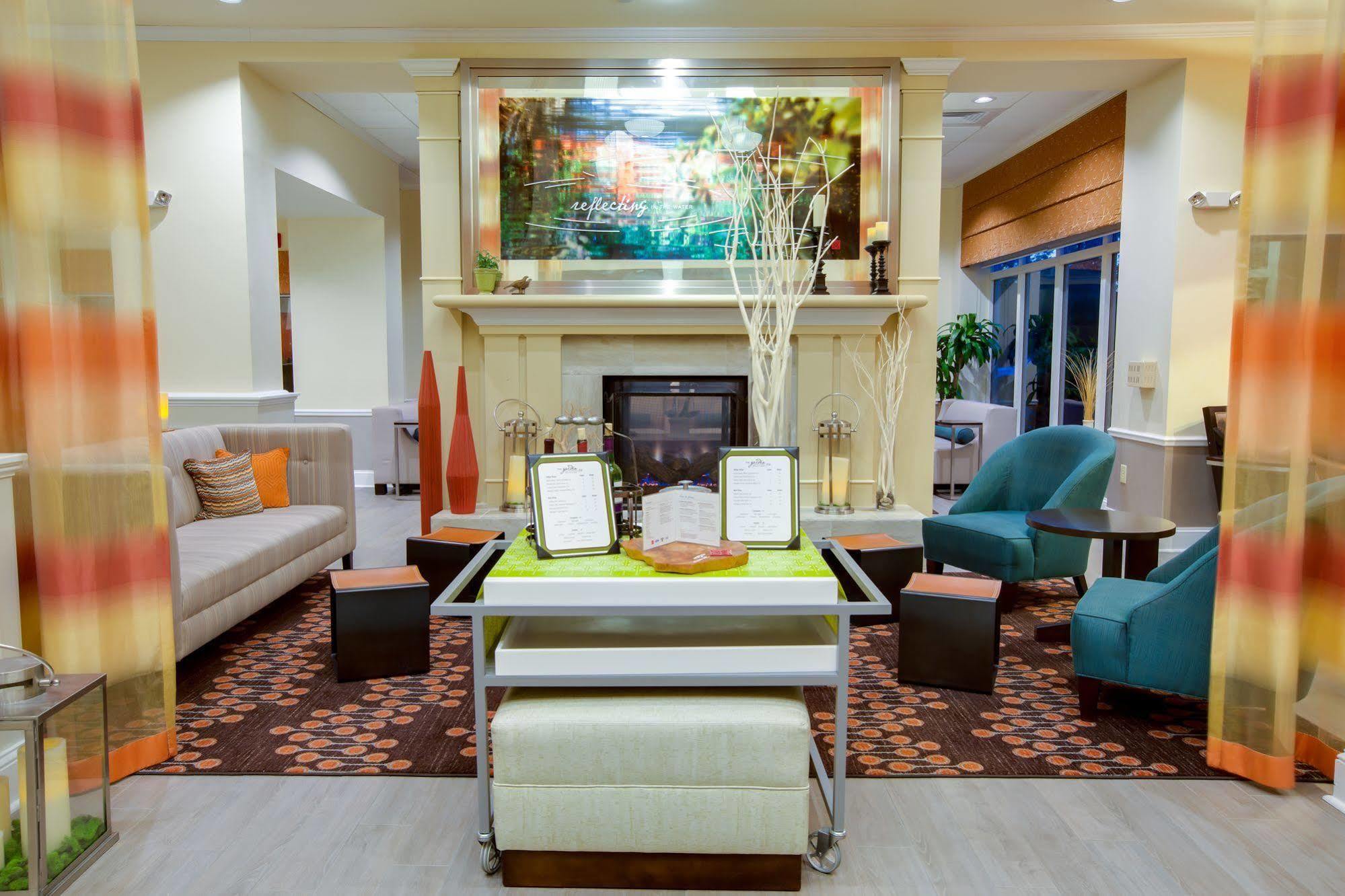 Hilton Garden Inn Charleston Airport North Charleston Extérieur photo